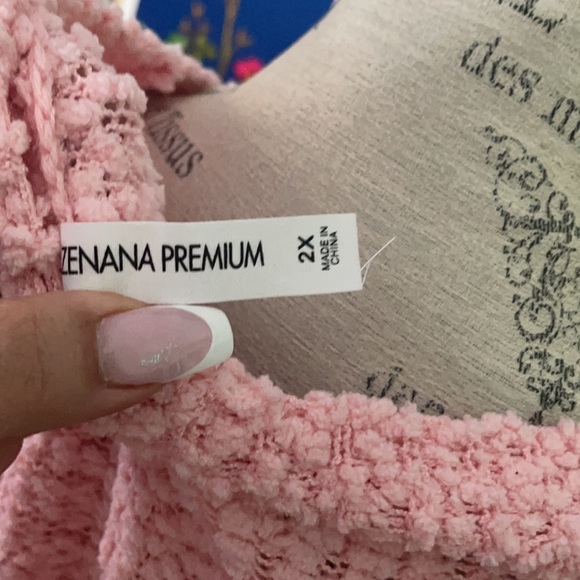 Bubble Pink Sweater - Picture 4 of 4